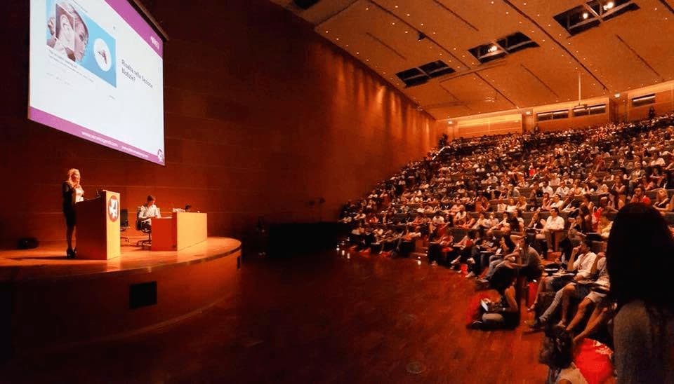 Intervista a Veronica Gentili, esperta di Facebook Ads